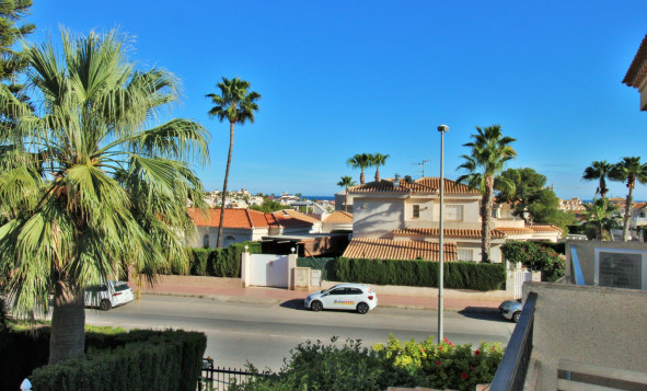 Resale - Villa - Playa Flamenca - Orihuela Costa