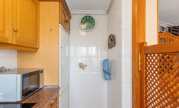 Resale - Apartment - La Mata - Torrevieja