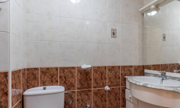 Resale - Apartment - La Mata - Torrevieja