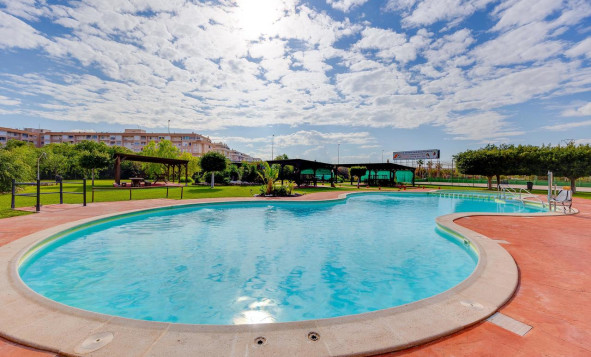 Resale - Apartment - Torrevieja