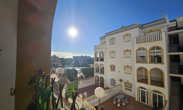 Resale - Apartment - La Zenia - Orihuela Costa