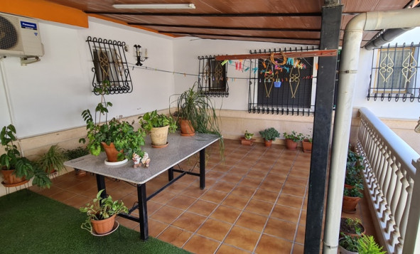 Resale - Villa - Orihuela