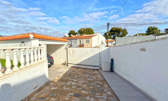 Herverkoop - Villa - Torrevieja - Orihuela Costa