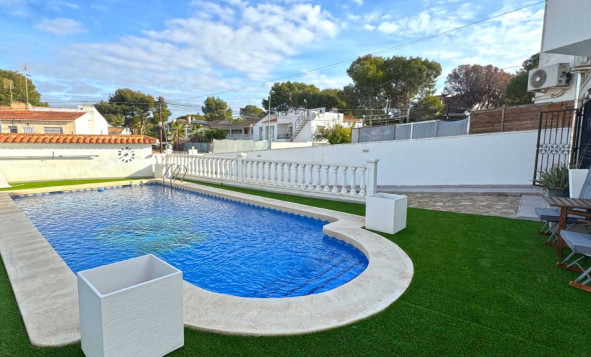 Herverkoop - Villa - Torrevieja - Orihuela Costa