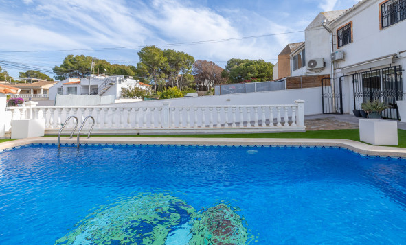 Herverkoop - Villa - Torrevieja - Orihuela Costa