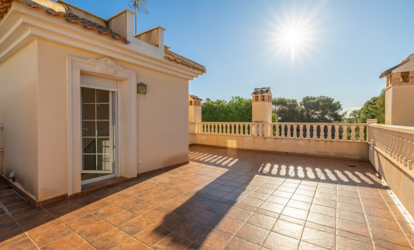 Resale - Villa - Orihuela Costa