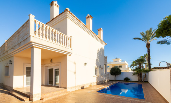 Resale - Villa - Orihuela Costa