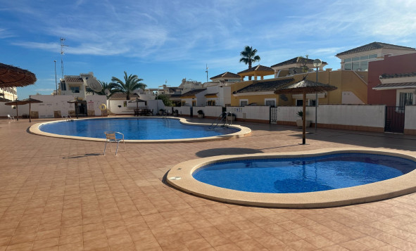 Herverkoop - Town house / semi detached - Orihuela - Vistabella Golf