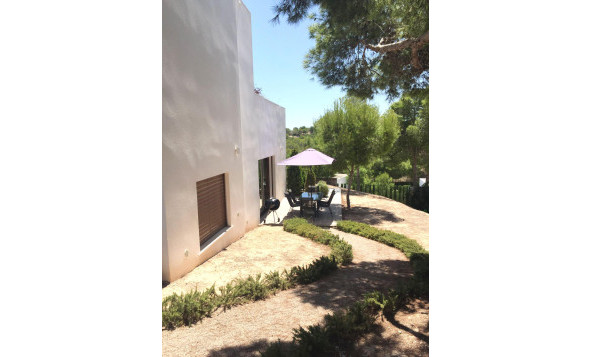 Resale - Villa - Orihuela - Las Colinas Golf