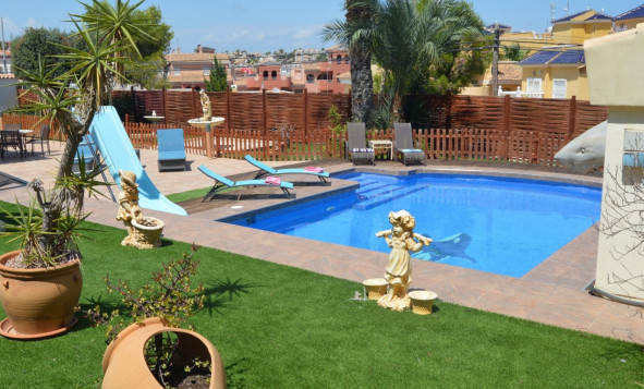 Reventa - Villa - Orihuela Costa