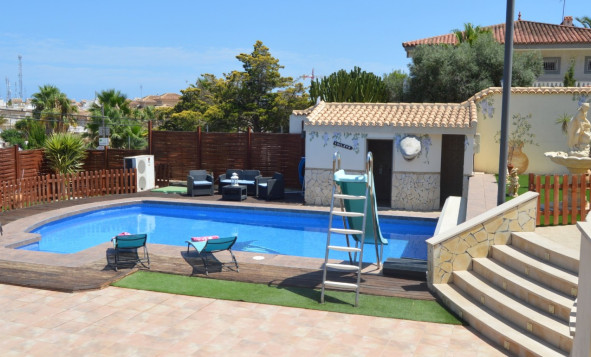 Reventa - Villa - Orihuela Costa