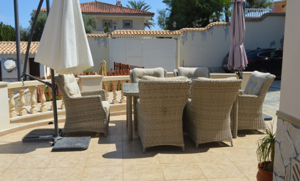 Reventa - Villa - Orihuela Costa