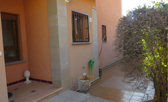 Resale - 4. House - Detached Villa - Algorfa - La Finca Golf