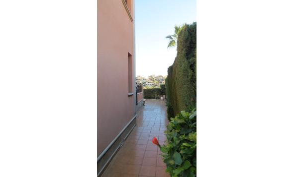 Resale - 4. House - Detached Villa - Algorfa - La Finca Golf