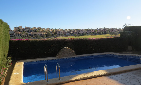 Resale - 4. House - Detached Villa - Algorfa - La Finca Golf