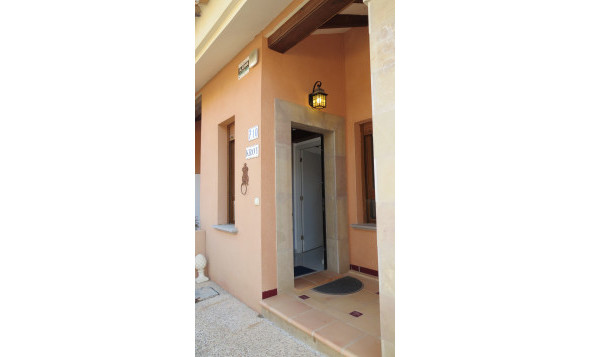 Resale - 4. House - Detached Villa - Algorfa - La Finca Golf