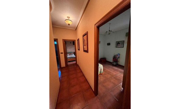 Resale - Villa - Orihuela