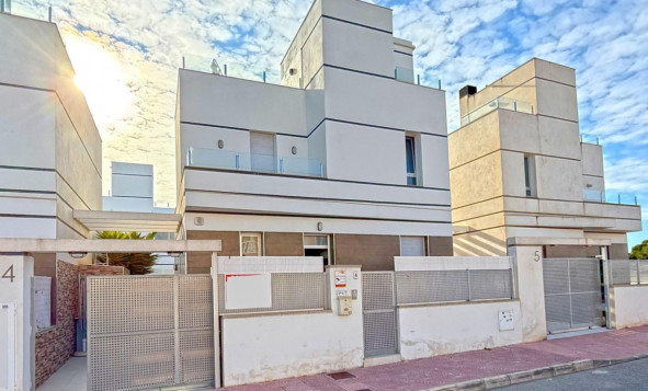 Resale - Villa - Rojales