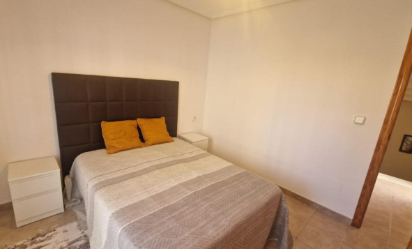 Resale - 2. Town house - Torrevieja