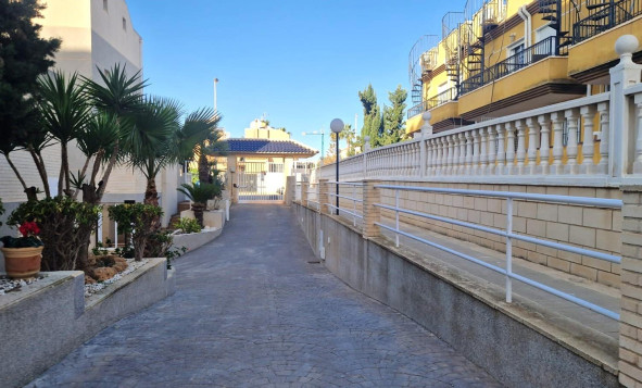 Resale - 2. Town house - Torrevieja