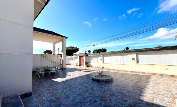 Resale - 4. House - Detached Villa - Los Balcones - Orihuela Costa