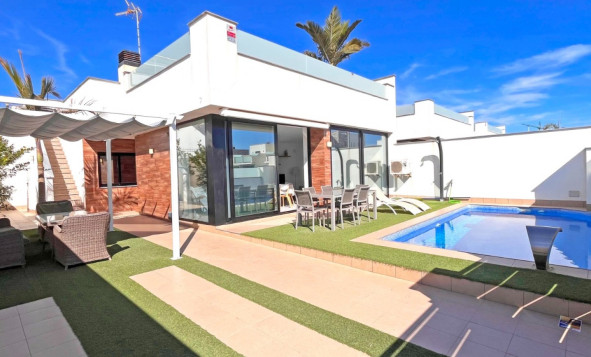 Resale - Villa - San Pedro del Pinatar - Los Alcazares