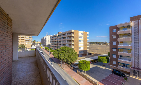 Resale - Apartment - Torrevieja - Orihuela Costa