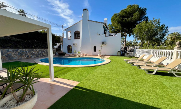 Resale - 4. House - Detached Villa - Villamartin - Orihuela Costa