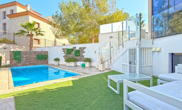 Herverkoop - 4. House - Detached Villa - Orihuela Costa