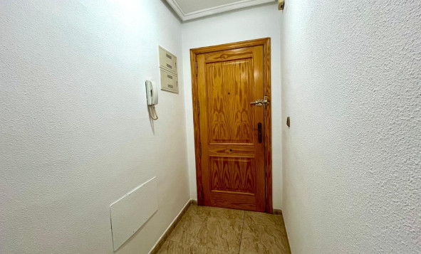 Resale - Apartment - Los Montesinos - Torrevieja