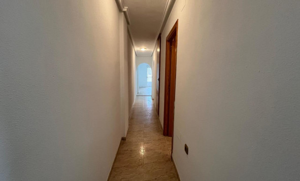 Resale - Apartment - Los Montesinos - Torrevieja