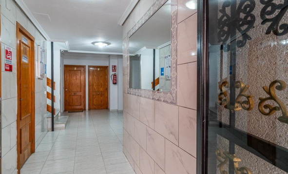 Resale - Apartment - Torrevieja