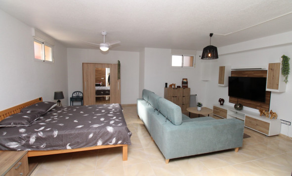 Resale - Villa - San Miguel de Salinas - Orihuela Costa