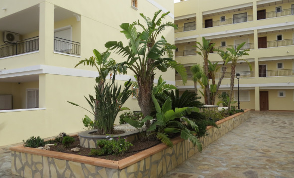 Resale - 1. Apartment / flat - Orihuela Costa