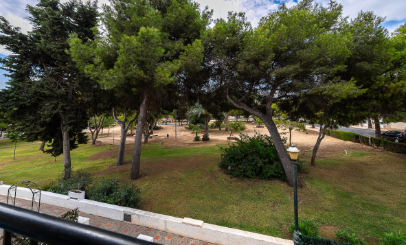 Resale - 2. Town house - La Zenia - Orihuela Costa