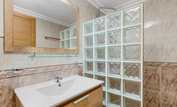 Herverkoop - 3. Halfvrijstaand huis - Torrevieja - Costa Blanca Zuid