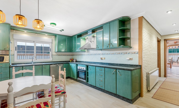 Herverkoop - 3. Halfvrijstaand huis - Torrevieja - Costa Blanca Zuid