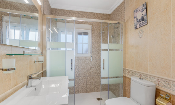 Herverkoop - 3. Halfvrijstaand huis - Torrevieja - Costa Blanca Zuid