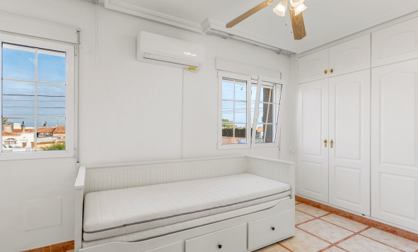 Herverkoop - 3. Halfvrijstaand huis - Torrevieja - Costa Blanca Zuid