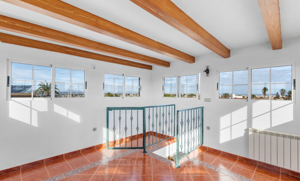 Herverkoop - 3. Halfvrijstaand huis - Torrevieja - Costa Blanca Zuid