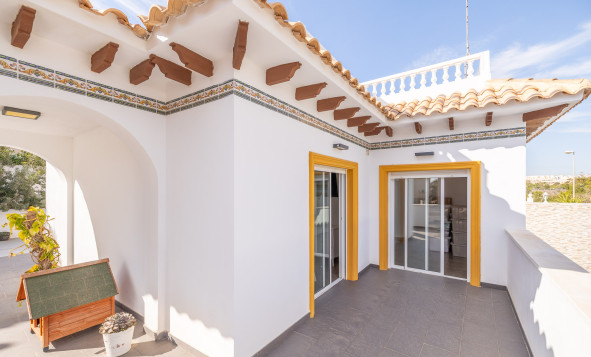 Resale - 4. House - Detached Villa - Orihuela Costa