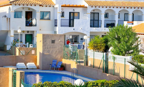 Reventa - 2. Town house - Punta Prima - Orihuela Costa