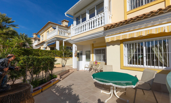 Reventa - 3. Semi - Detached Villa - La Mata - Torrevieja