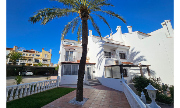 Resale - 2. Town house - Torrevieja