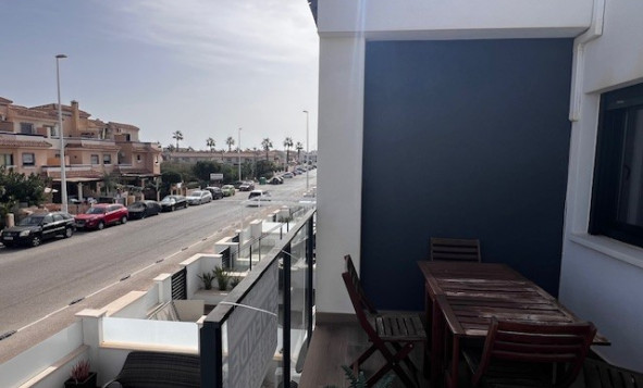 Resale - 1. Apartment / flat - Orihuela Costa