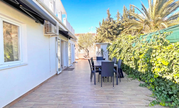 Resale - 4. House - Detached Villa - Torrevieja - Orihuela Costa