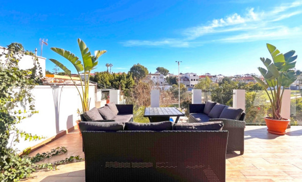 Resale - 4. House - Detached Villa - Torrevieja - Orihuela Costa