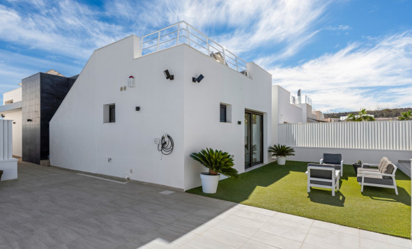 Reventa - 4. House - Detached Villa - San Miguel de Salinas - Ciudad de las comunicaciones