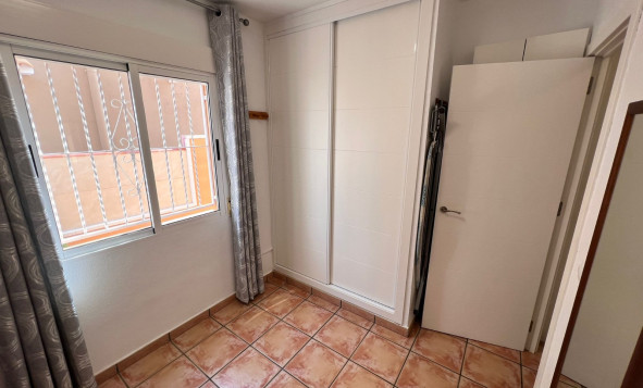 Resale - 2. Town house - Torrevieja