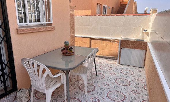 Resale - 2. Town house - Torrevieja